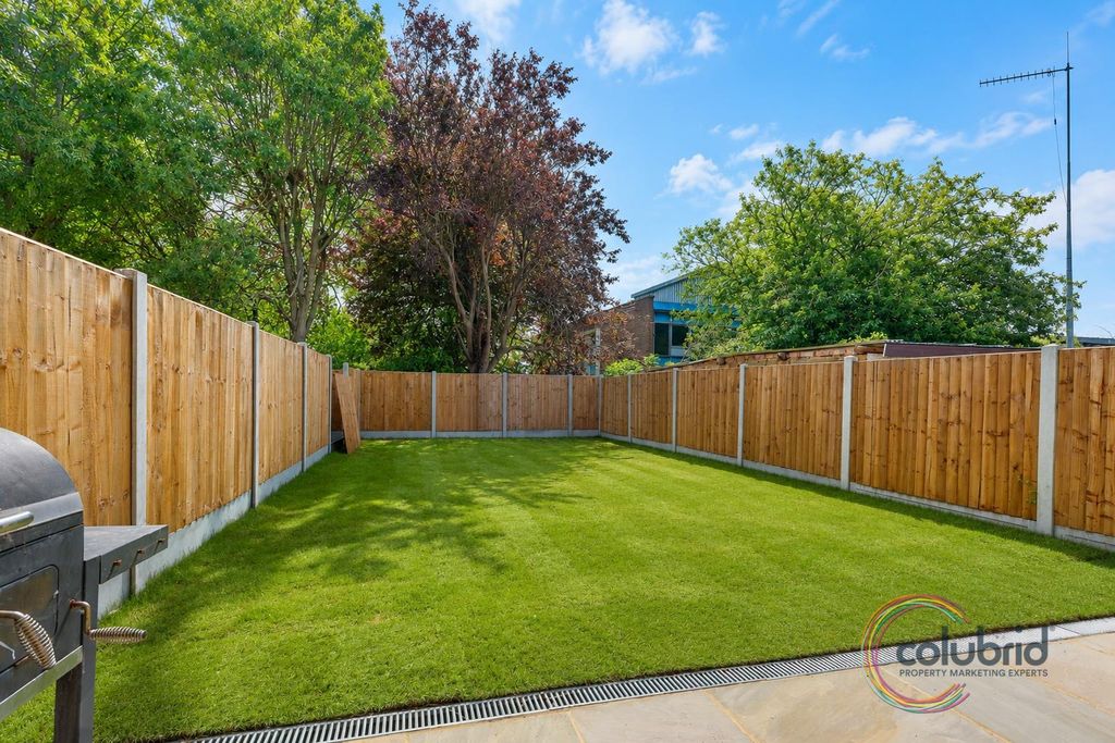 Property photo 3 of 15