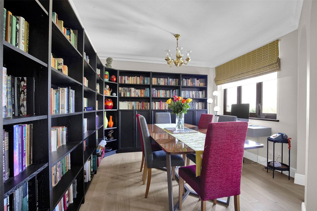 Property photo 3 of 14 Picture No. 01