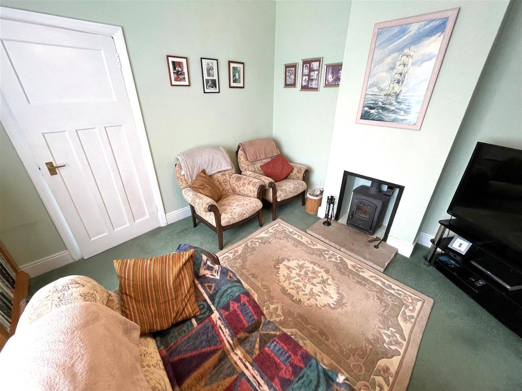 Property photo 2 of 20 7.Jpg