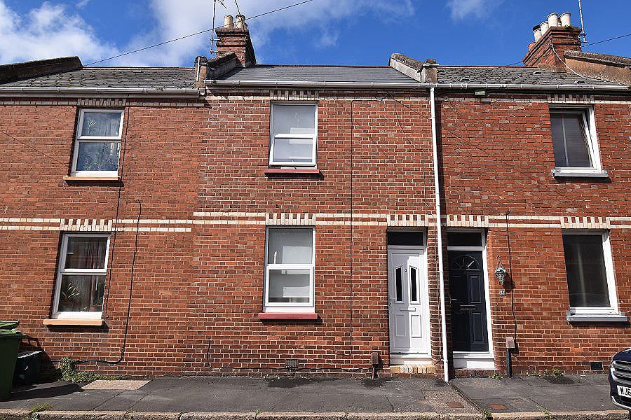 Property photo 1 of 8
