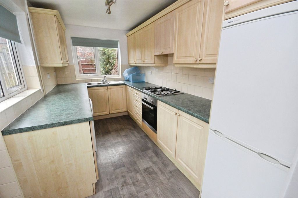 Property photo 2 of 14 Picture No. 11