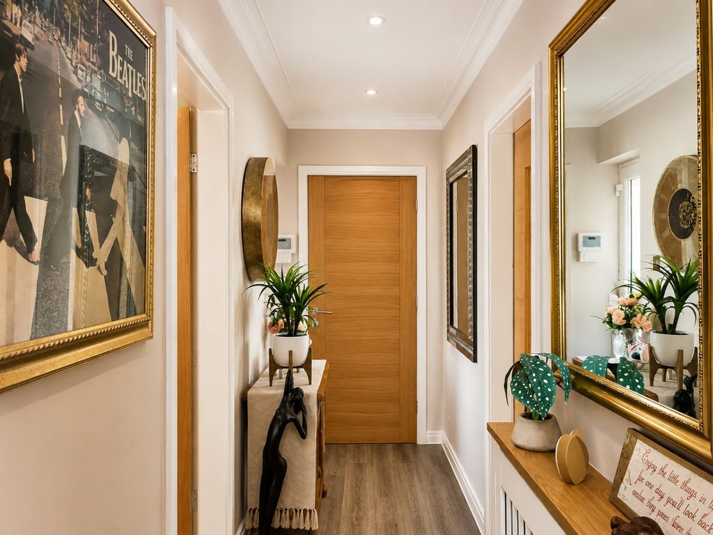 Property photo 2 of 25 5303522