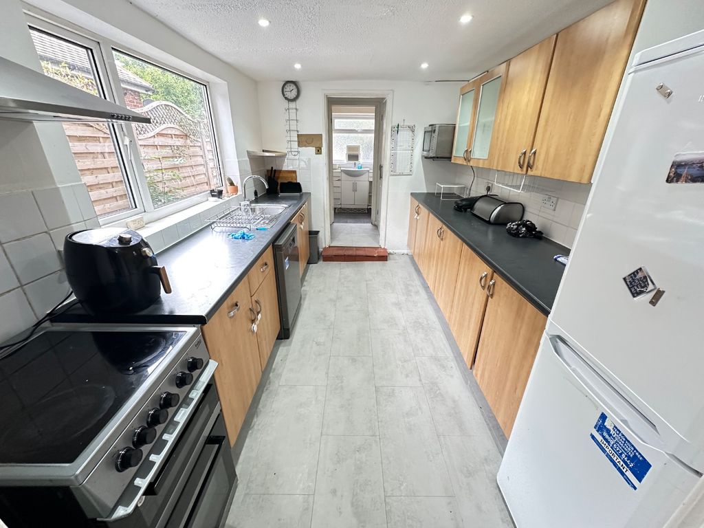 Property photo 3 of 15 4509782