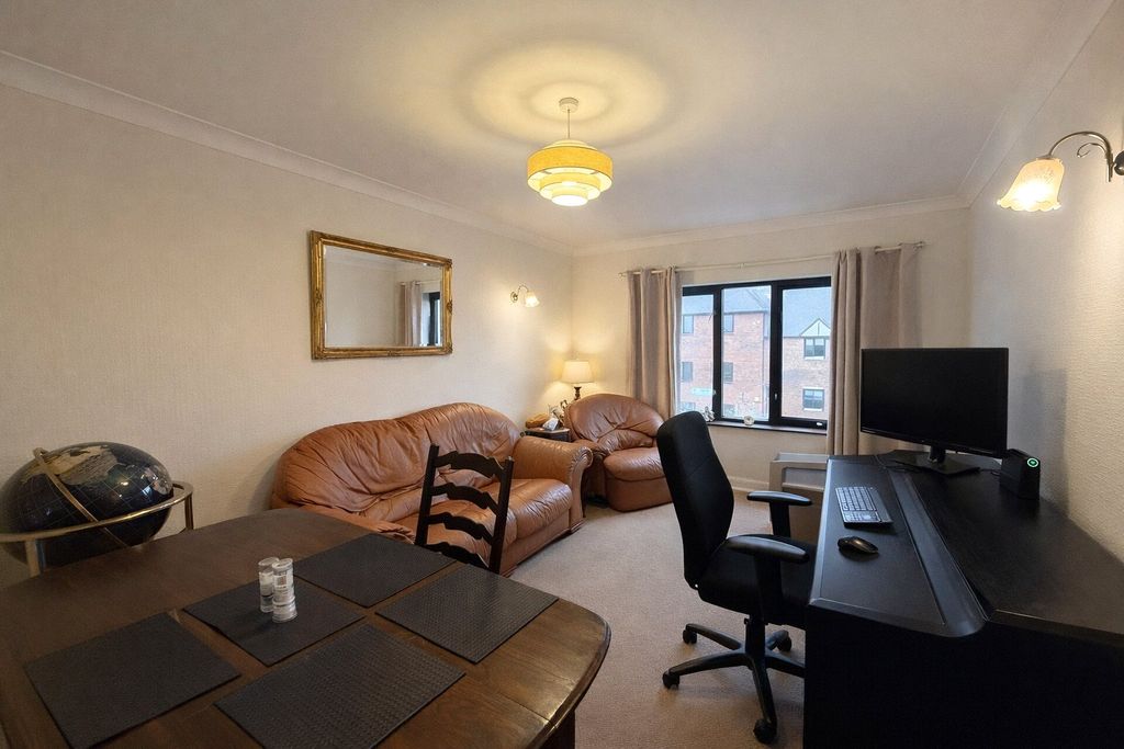 Property photo 3 of 6 Picture No. 09