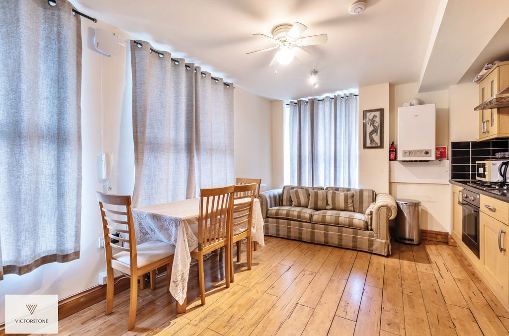 Property photo 1 of 8 1896983