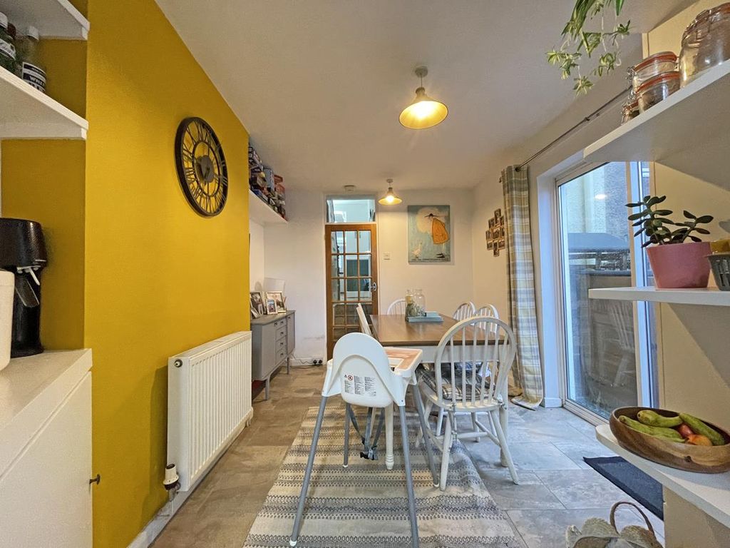 Property photo 3 of 23 Wesley Avenue 32 - Dining Room Front.Jpg