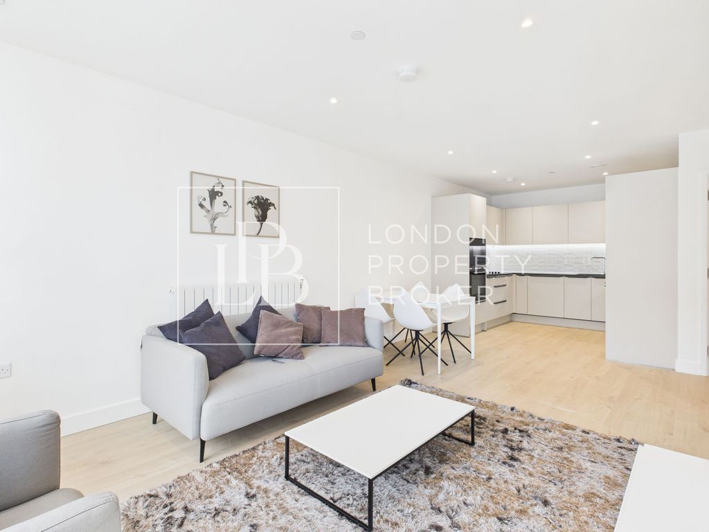 Property photo 2 of 16