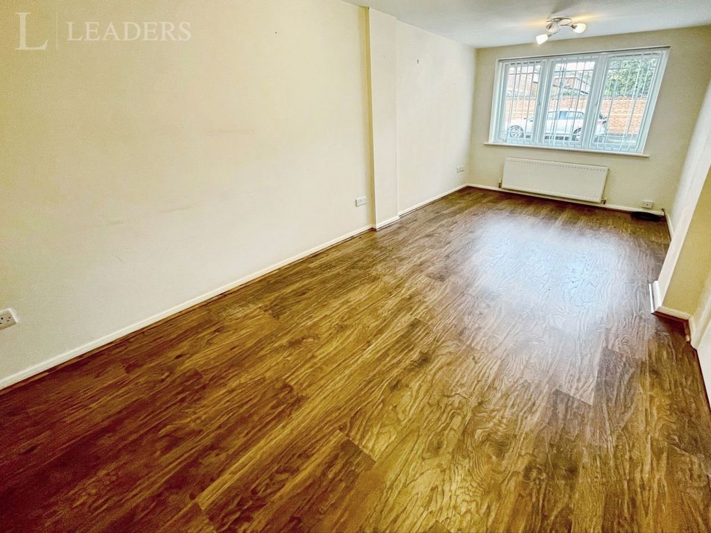Property photo 2 of 13 Pbox-Img.Jpg