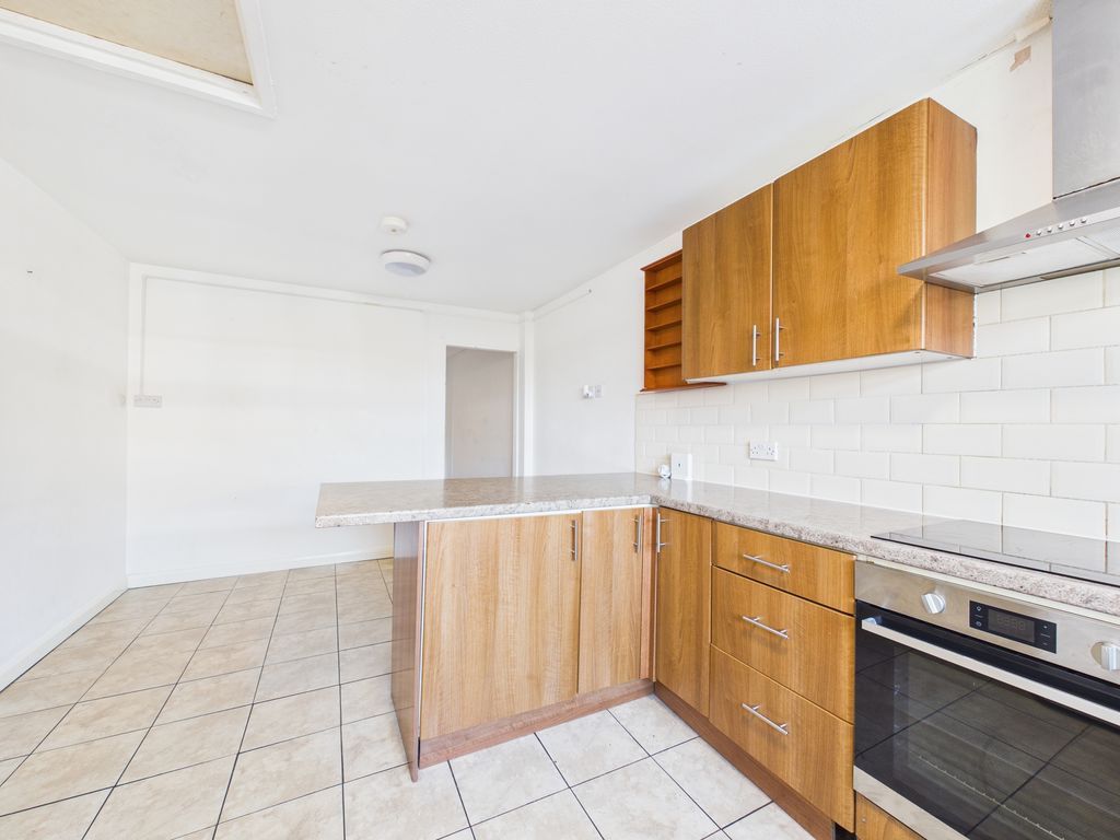 Property photo 3 of 11 Photo 9