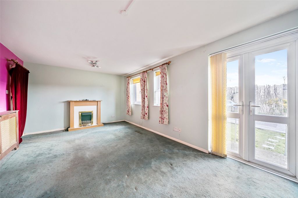 Property photo 2 of 9 Sitting Room