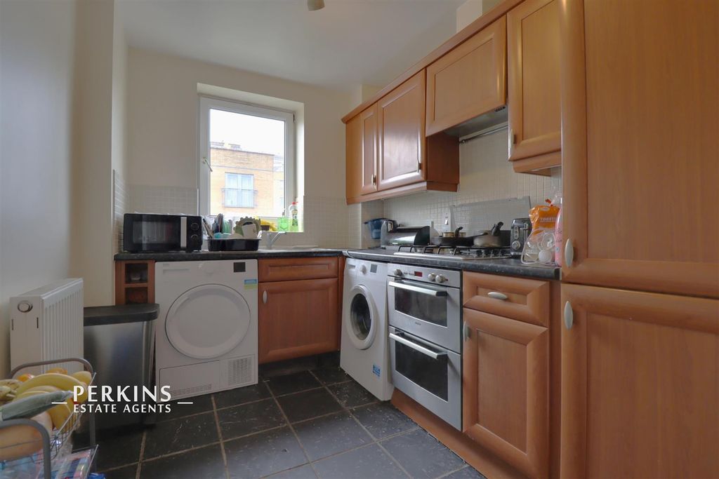 Property photo 2 of 7 Kitchen.Jpg