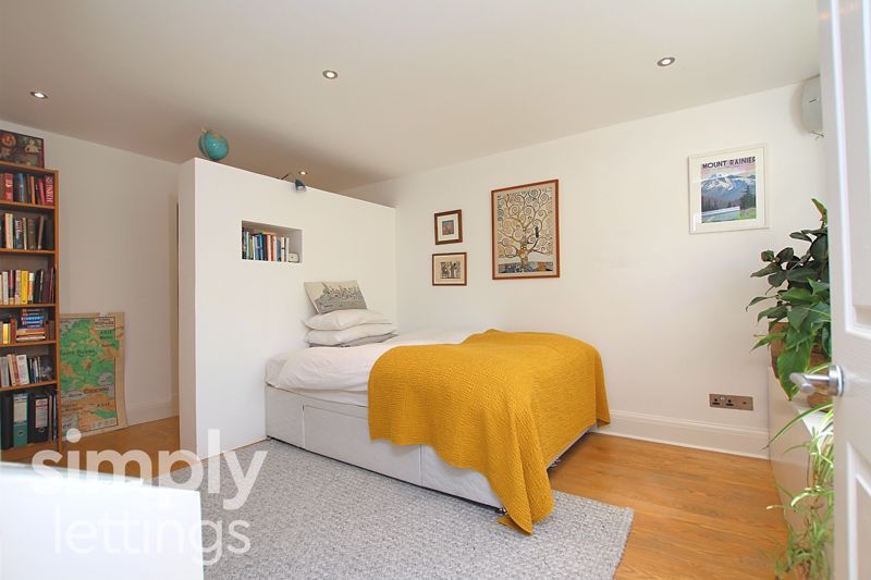 Property photo 3 of 13 Photo 1