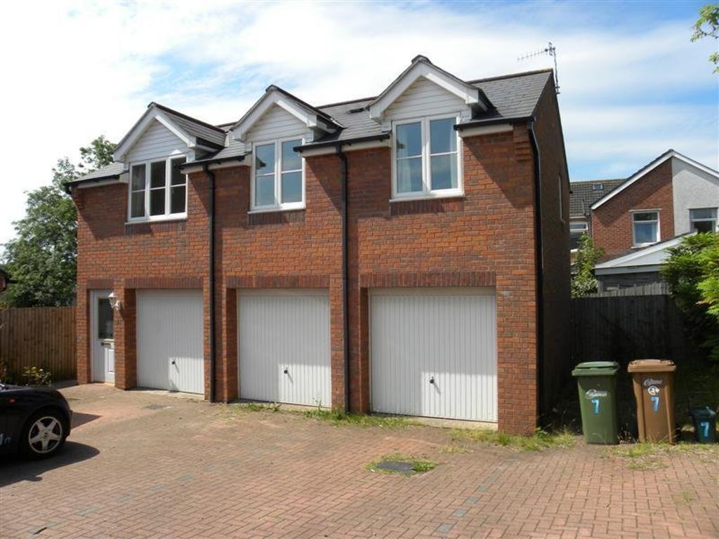 Property photo 1 of 2