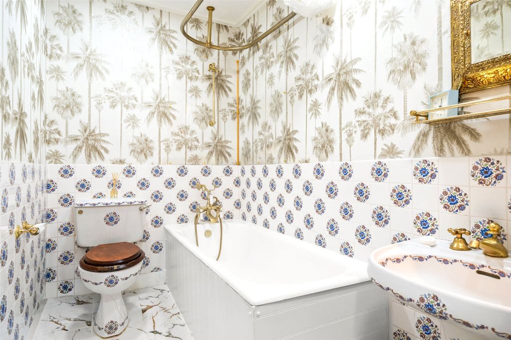 Additional image 19 of 6 bed terraced house for saleArundel Terrace, Brighton, East Sussex BN2