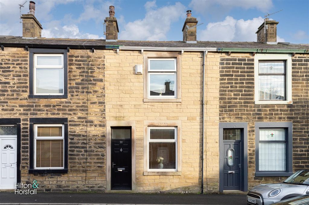 Property photo 1 of 12 Nora Street