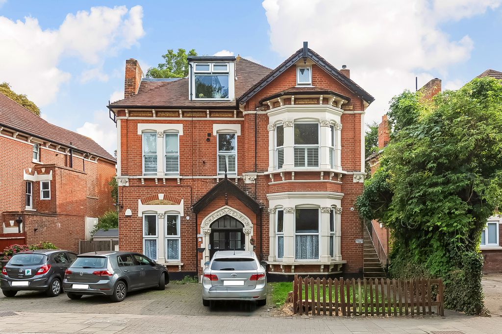 Property photo 1 of 12