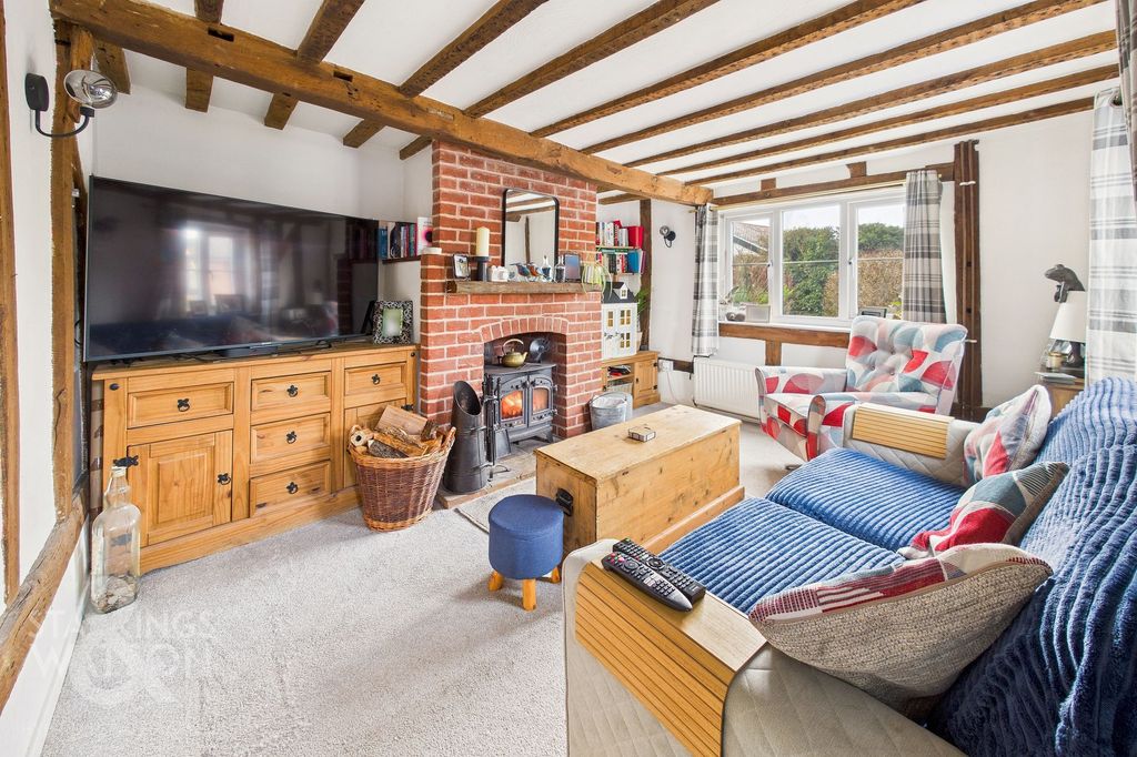 Property photo 2 of 18