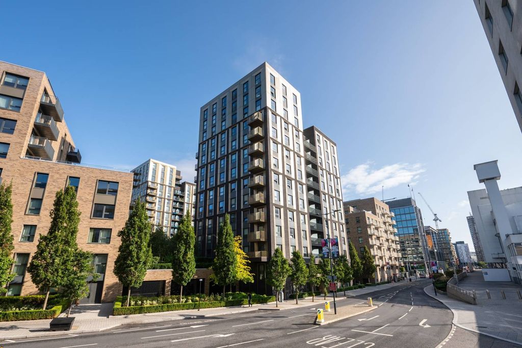 Property photo 1 of 20