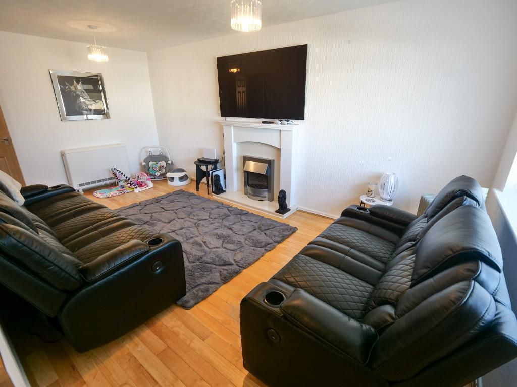 Property photo 3 of 12 Photo 3