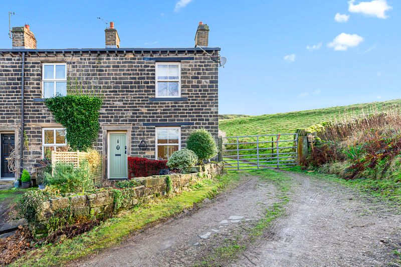 Property photo 1 of 37 Photo 33