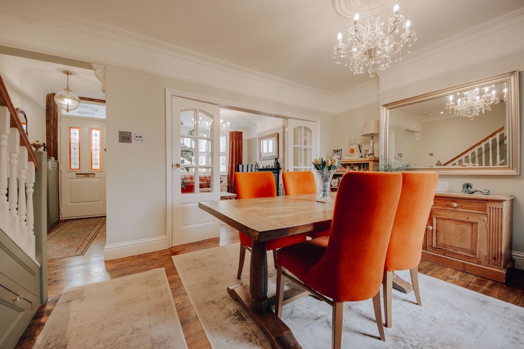 Property photo 1 of 17 Dining Area