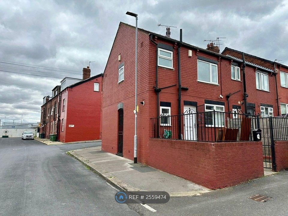 Property photo 3 of 13