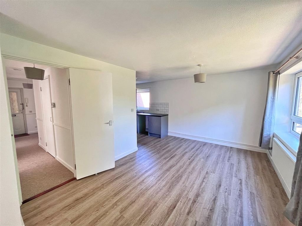 Property photo 3 of 10 Fullsizerender-4.Jpg