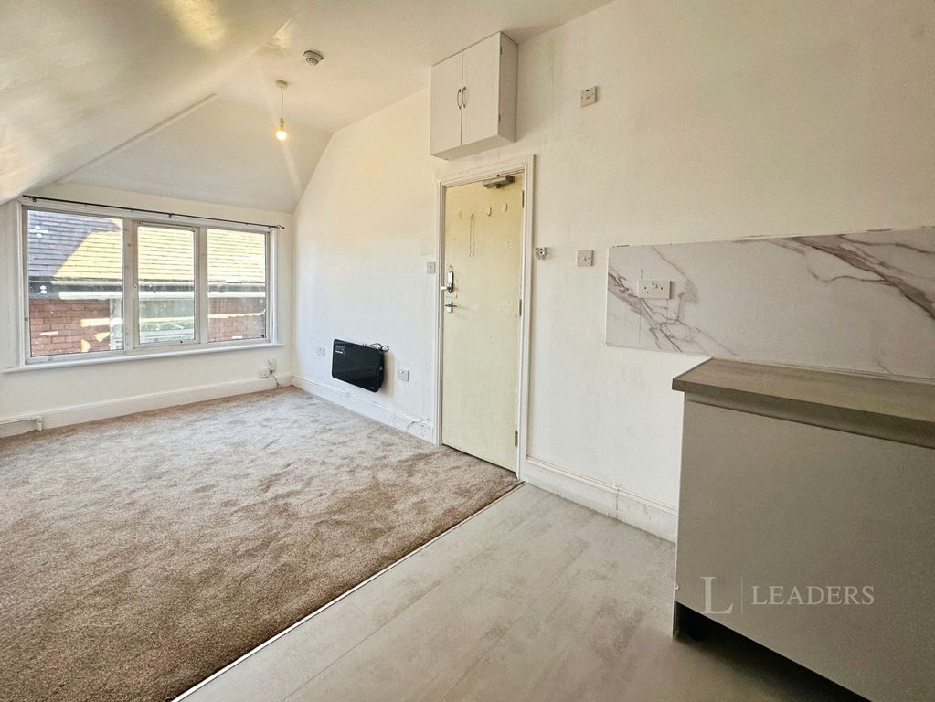 Property photo 2 of 8 Pbox-Img.Jpg