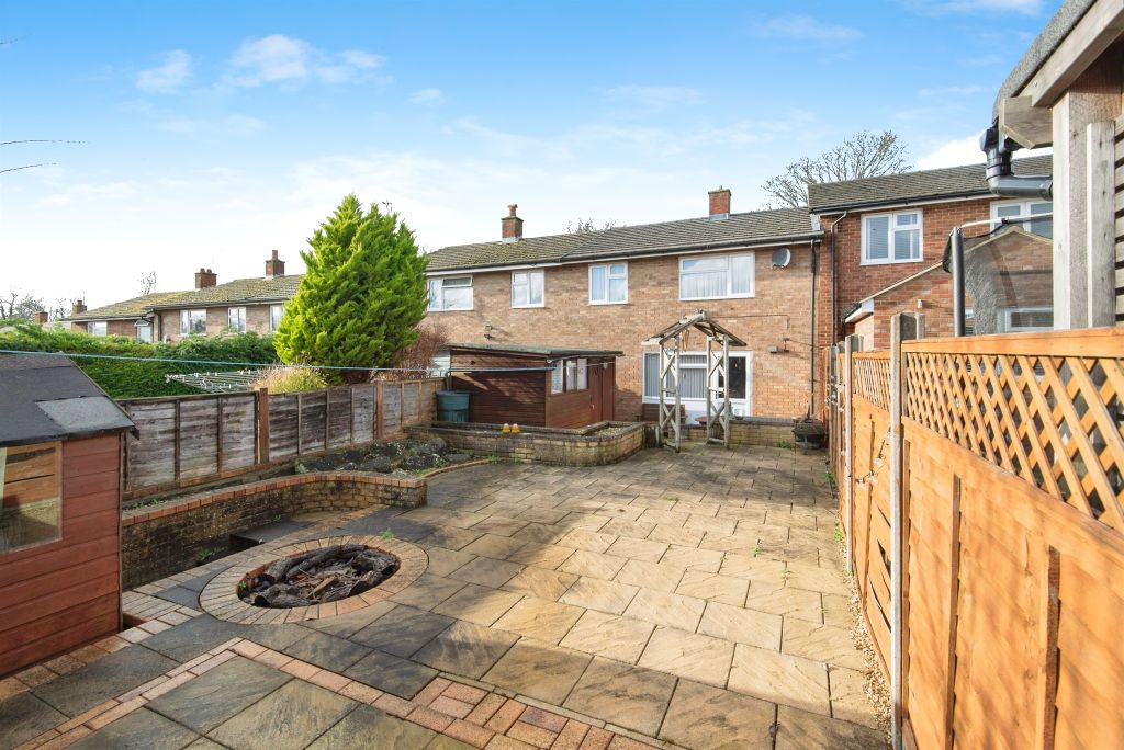 Property photo 2 of 17