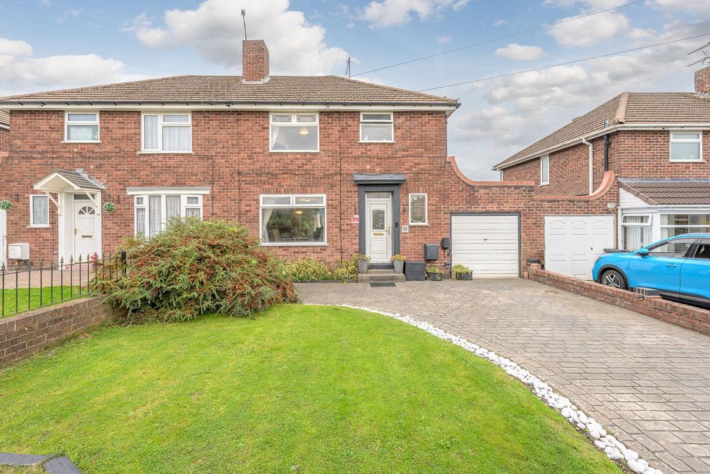 Property photo 1 of 21