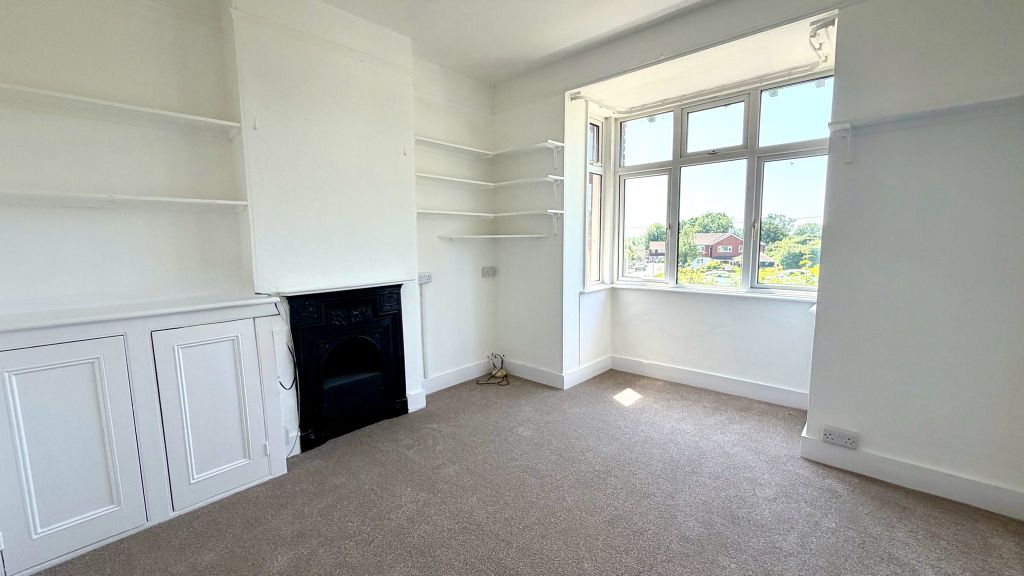 Property photo 3 of 31