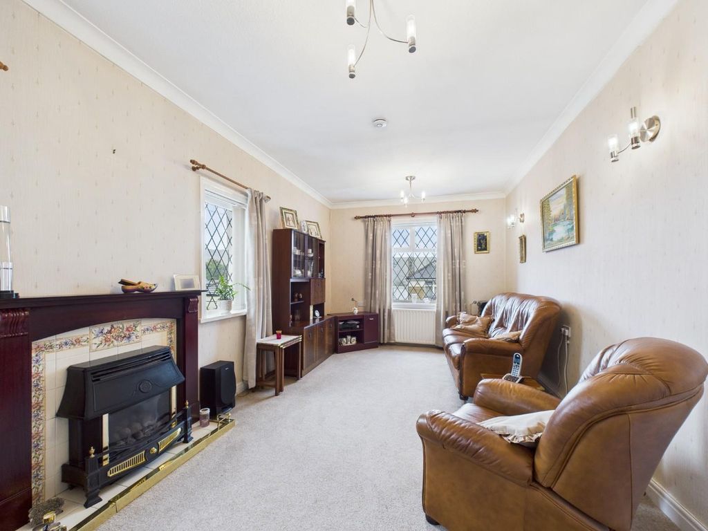 Property photo 2 of 13 Cam01268G0-Pr0397-Still004.Jpg