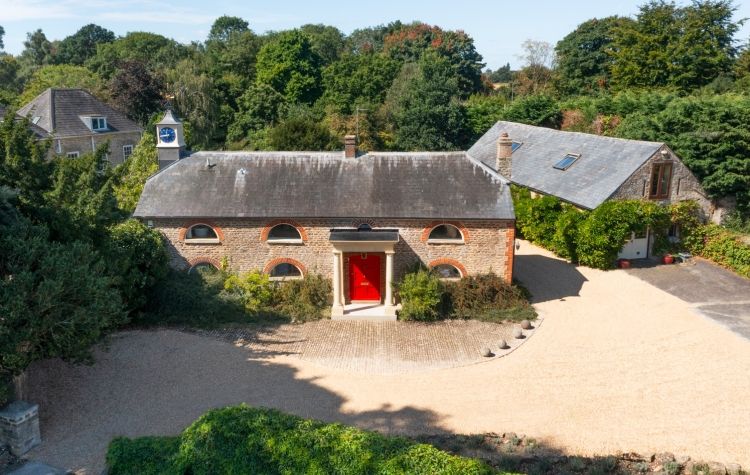Property photo 1 of 18 Clock House Front...
