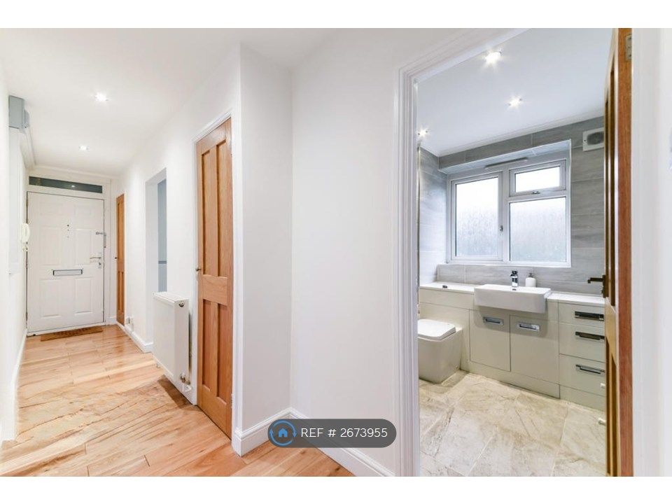 Property photo 3 of 22