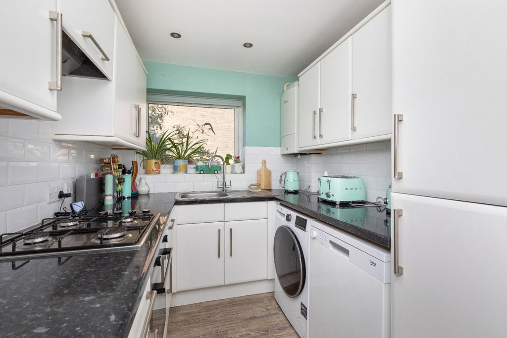 Property photo 3 of 9 5390023