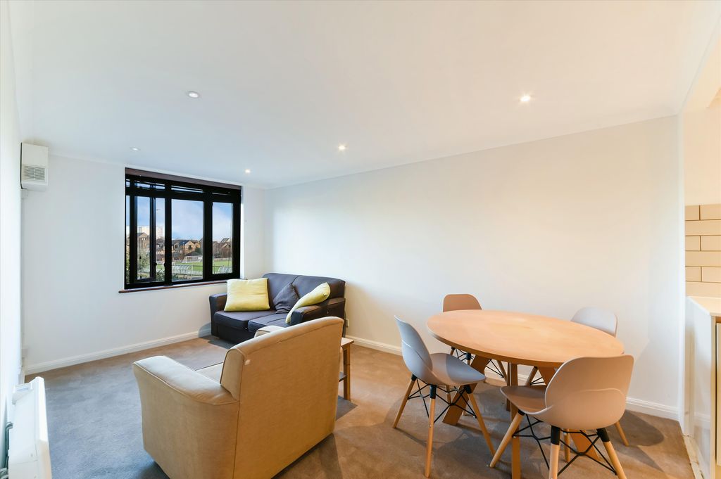 Property photo 1 of 11 Image