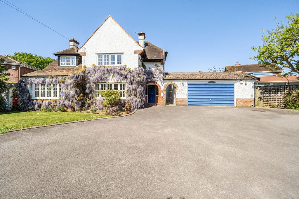 Property photo 1 of 42