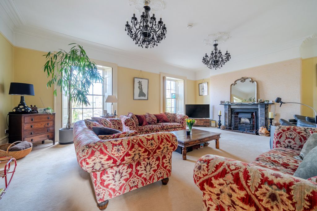 Property photo 3 of 12 Photo 3