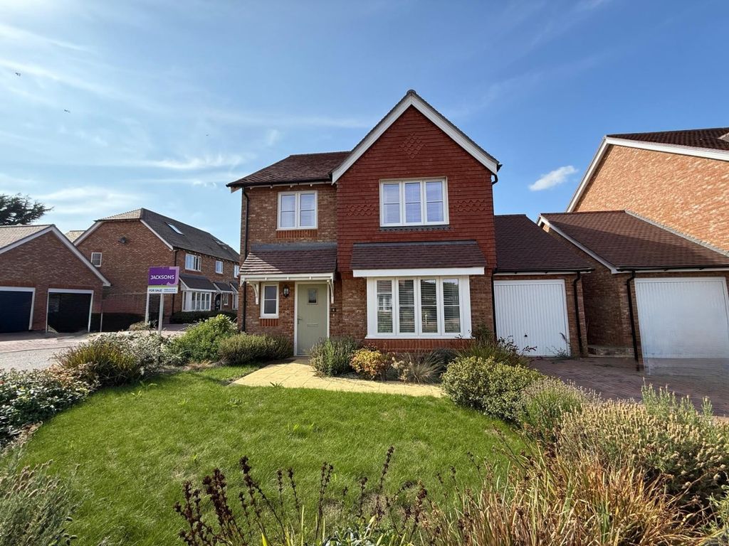 Property photo 1 of 15 4383560