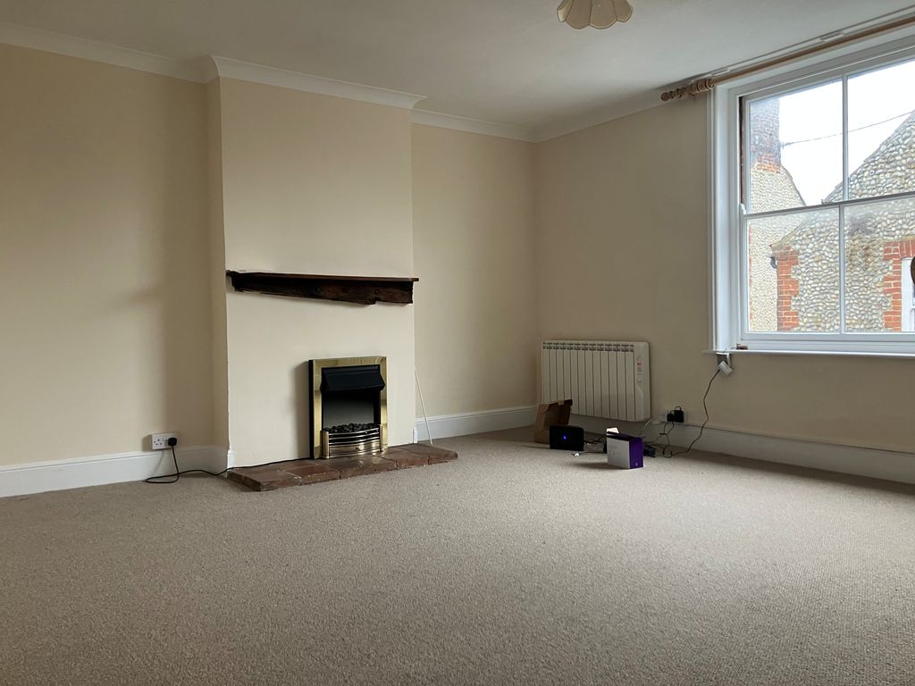 Property photo 2 of 6 Sitting Room