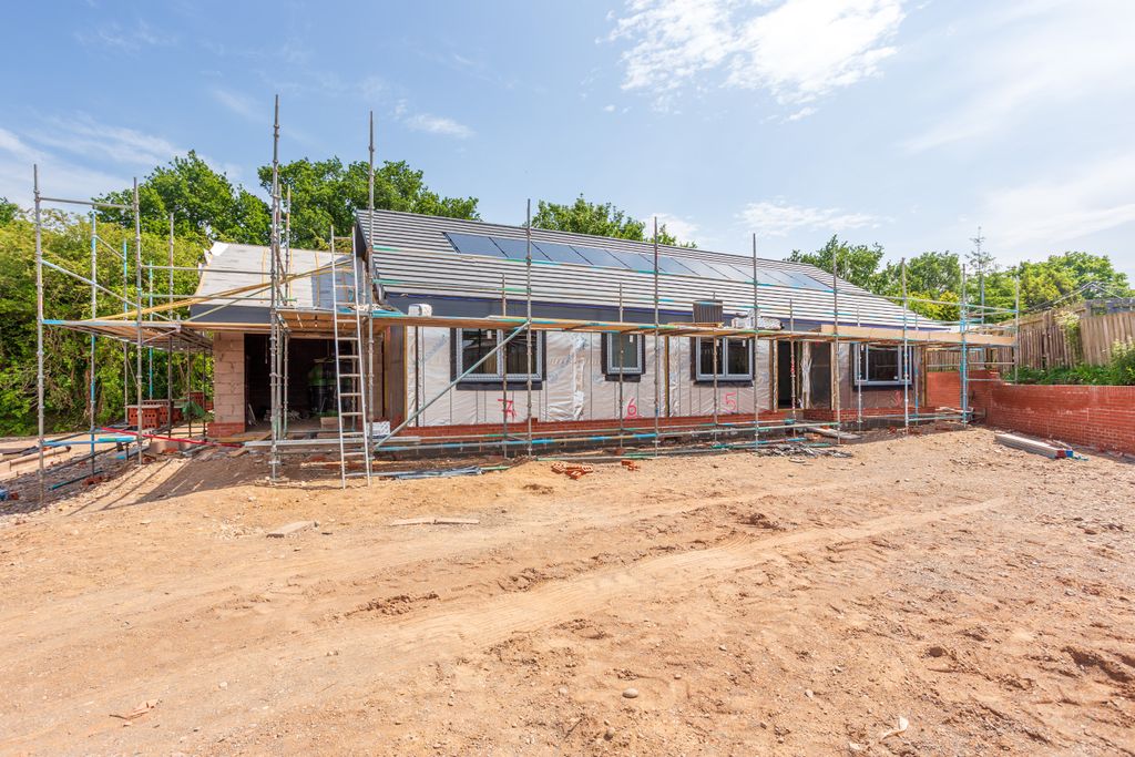 Property photo 1 of 22 Front