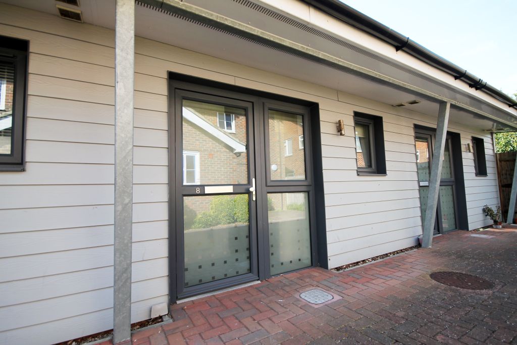 Property photo 2 of 5 Front