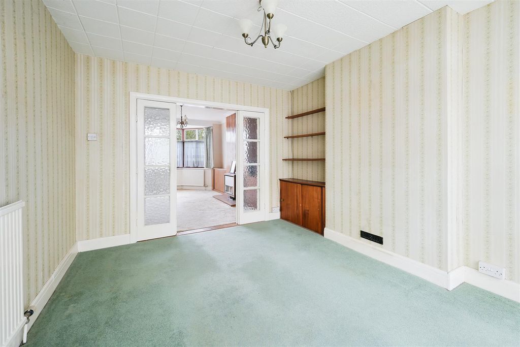 Property photo 3 of 16 Winkworth Road, 96 - (7).Jpg
