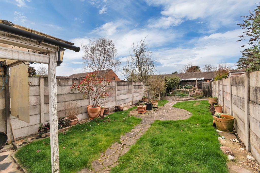 Property photo 3 of 12