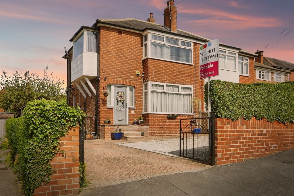 Property photo 1 of 18