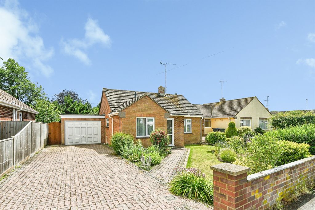 Property photo 1 of 16