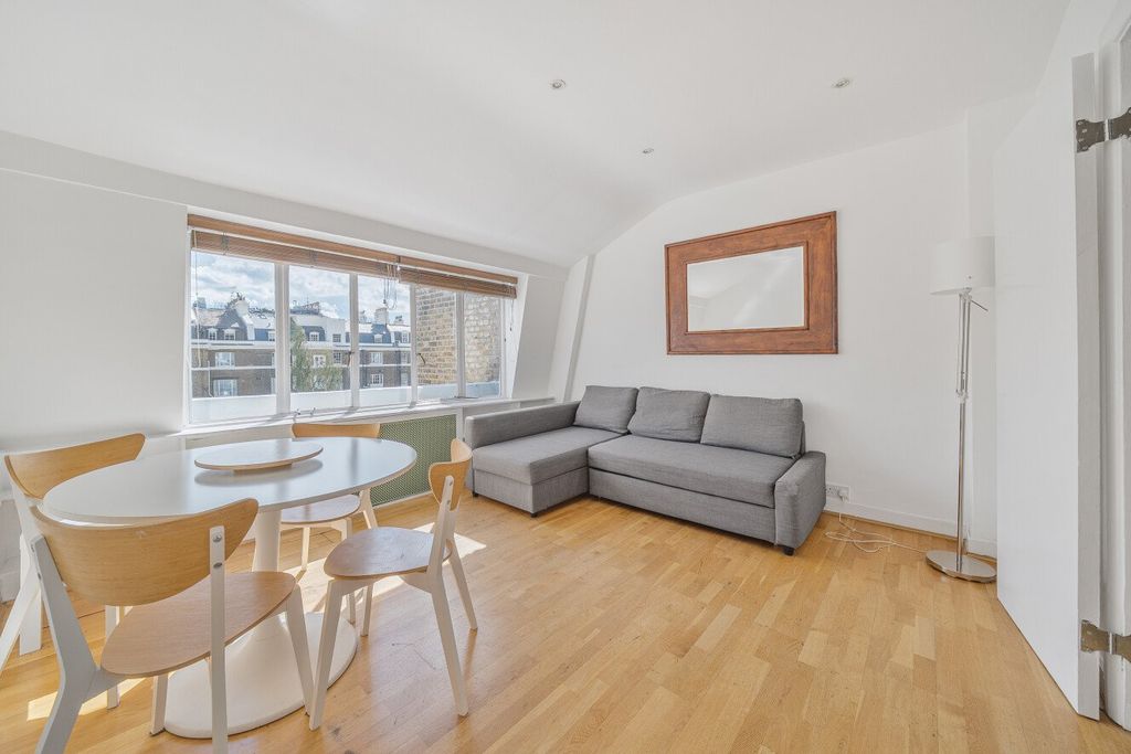 Property photo 2 of 16 Picture No. 24