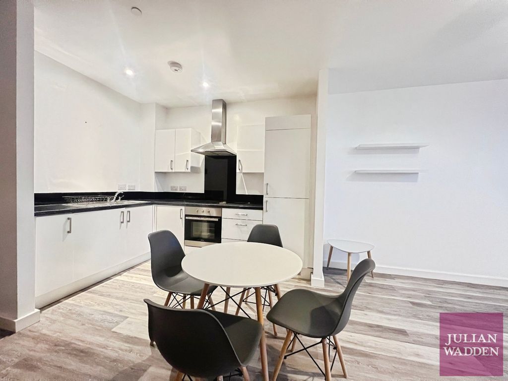 Property photo 3 of 9 Picture 3