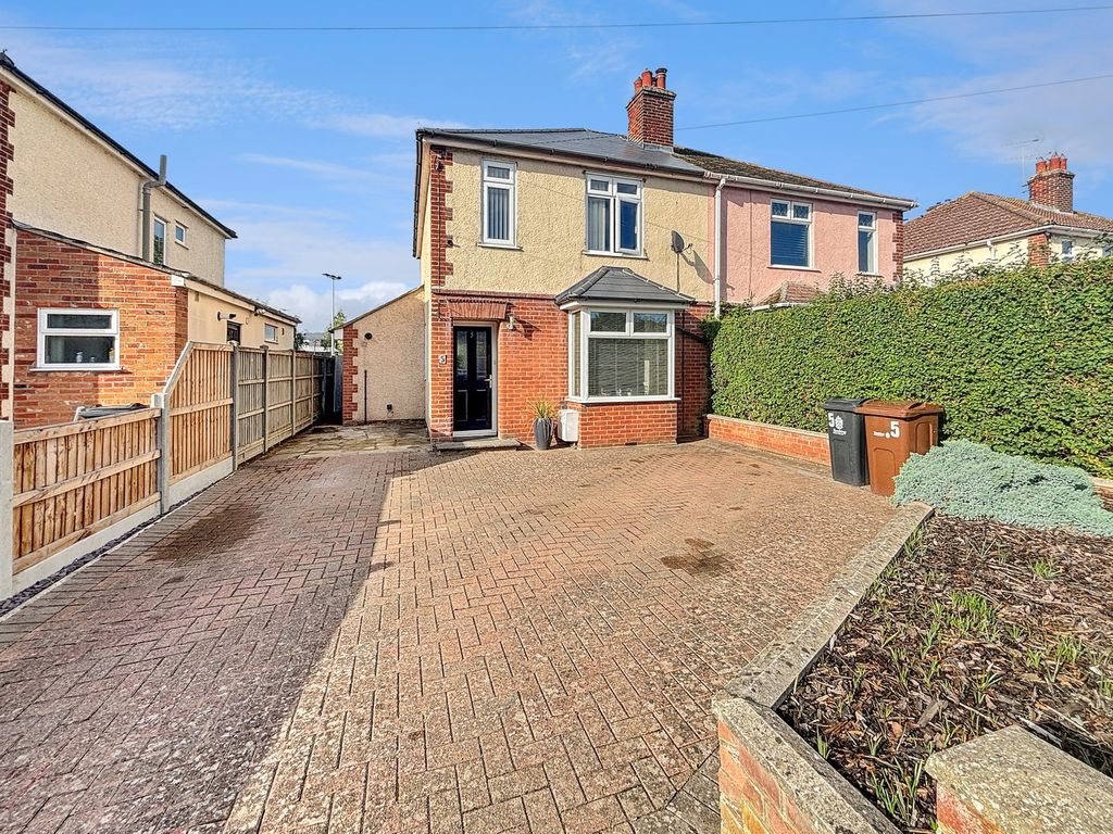 Property photo 1 of 16