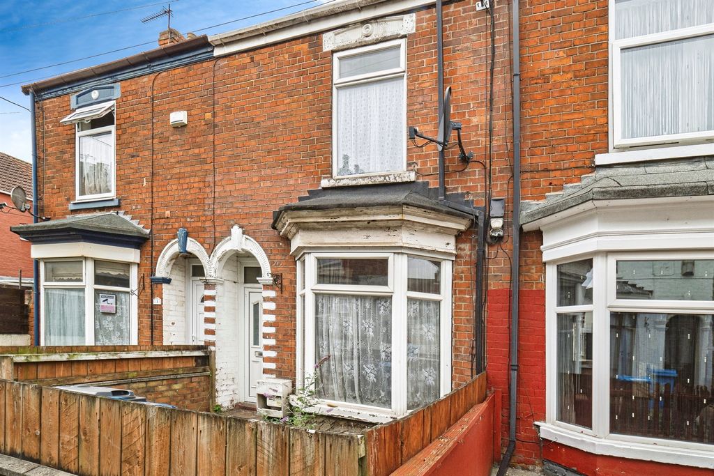 Property photo 1 of 12